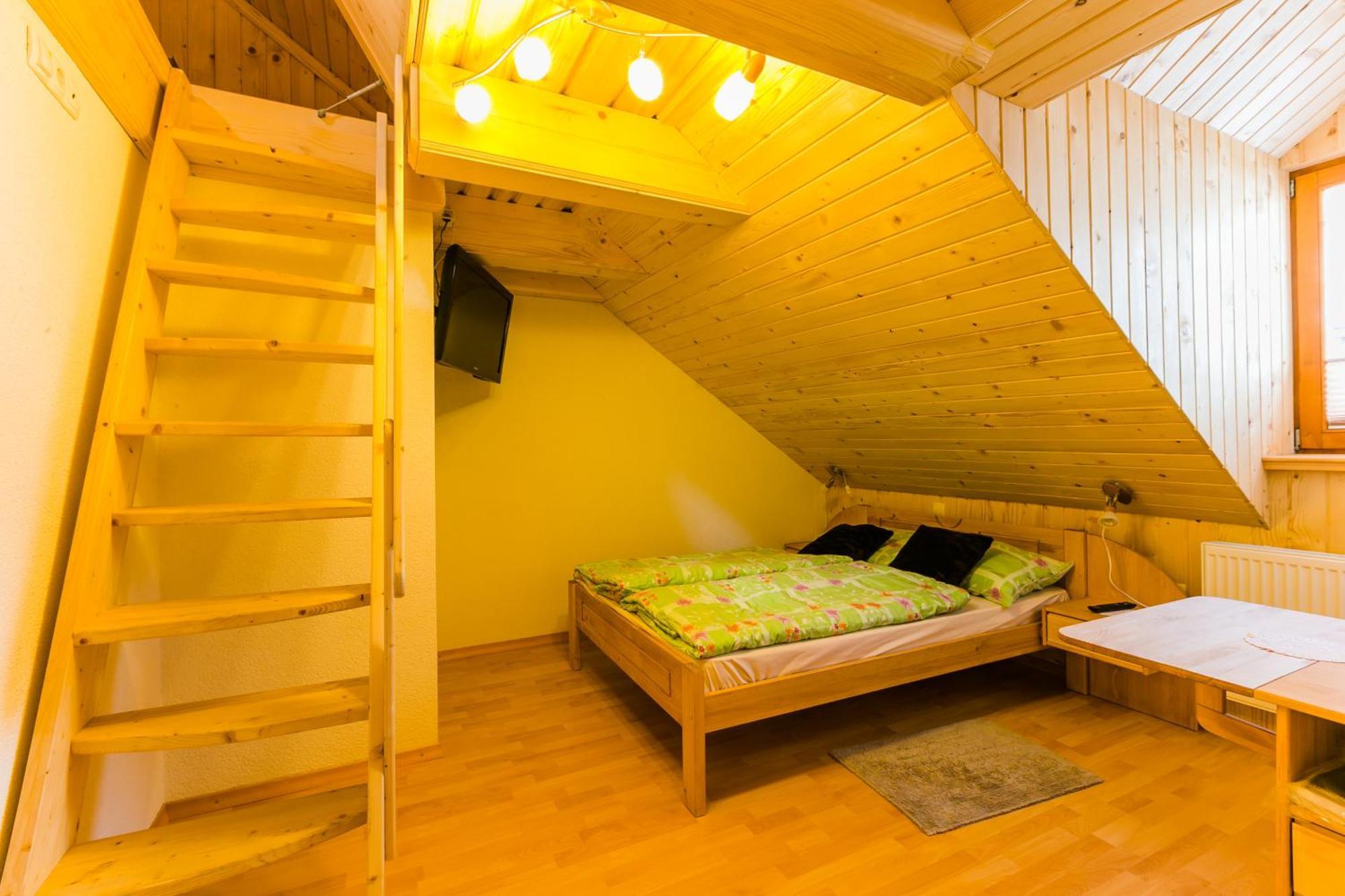 Ekoturizem Vizencar Hotel Cerklje na Gorenjskem Exterior photo
